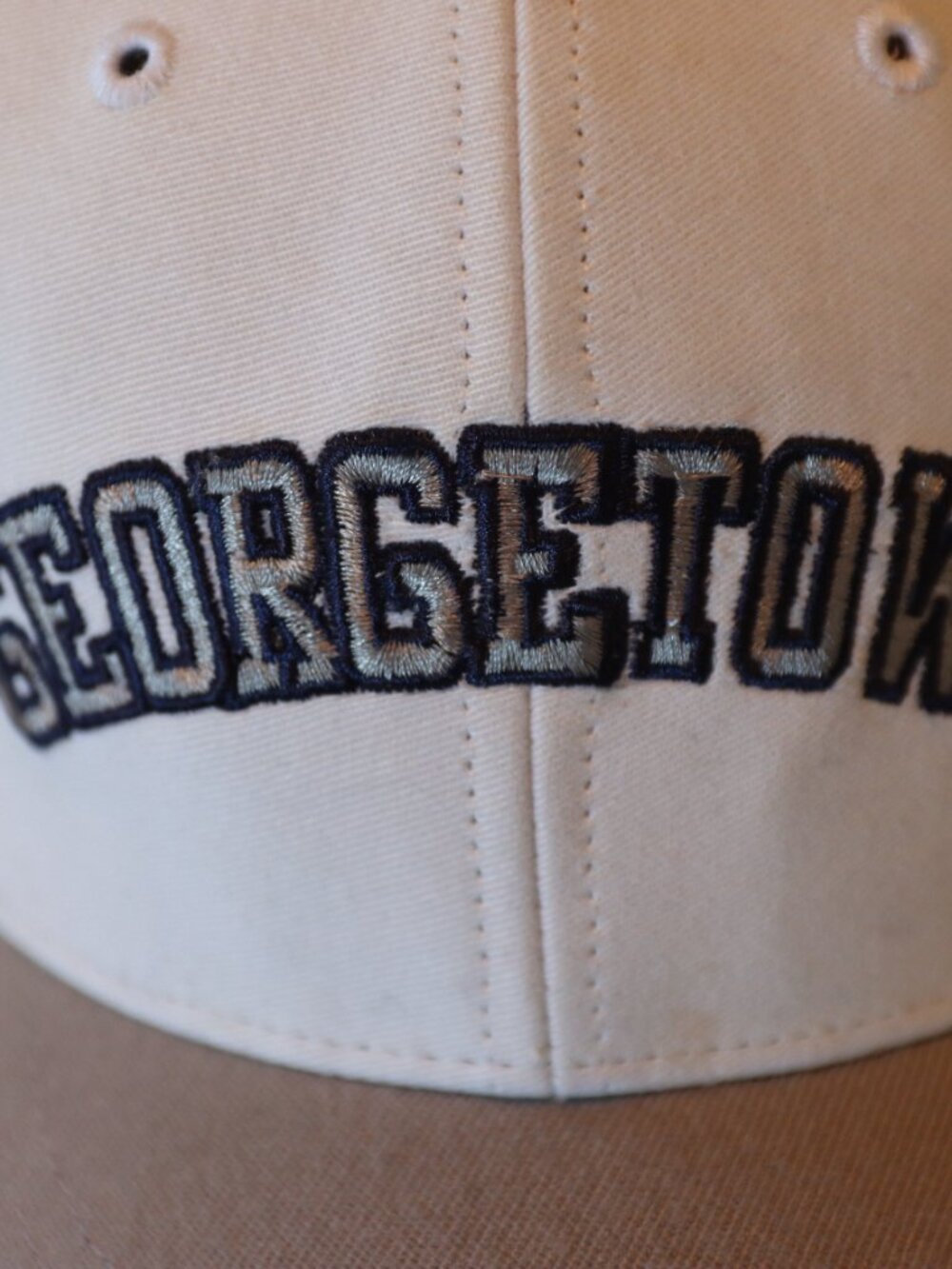 Nike Georgetown University 6 Panel Baseball Style Cap White/Blue/Grey/Tan - Picture 11 of 12